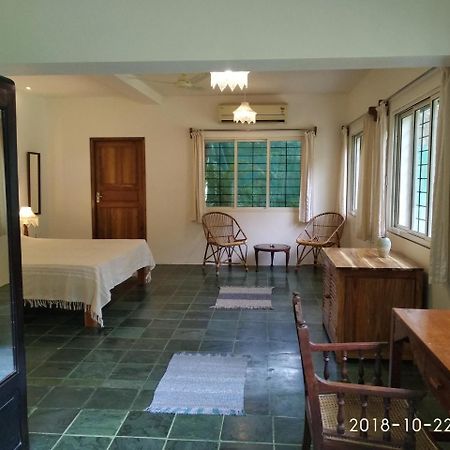 Isai Ambalam Guest House Пондичери Екстериор снимка