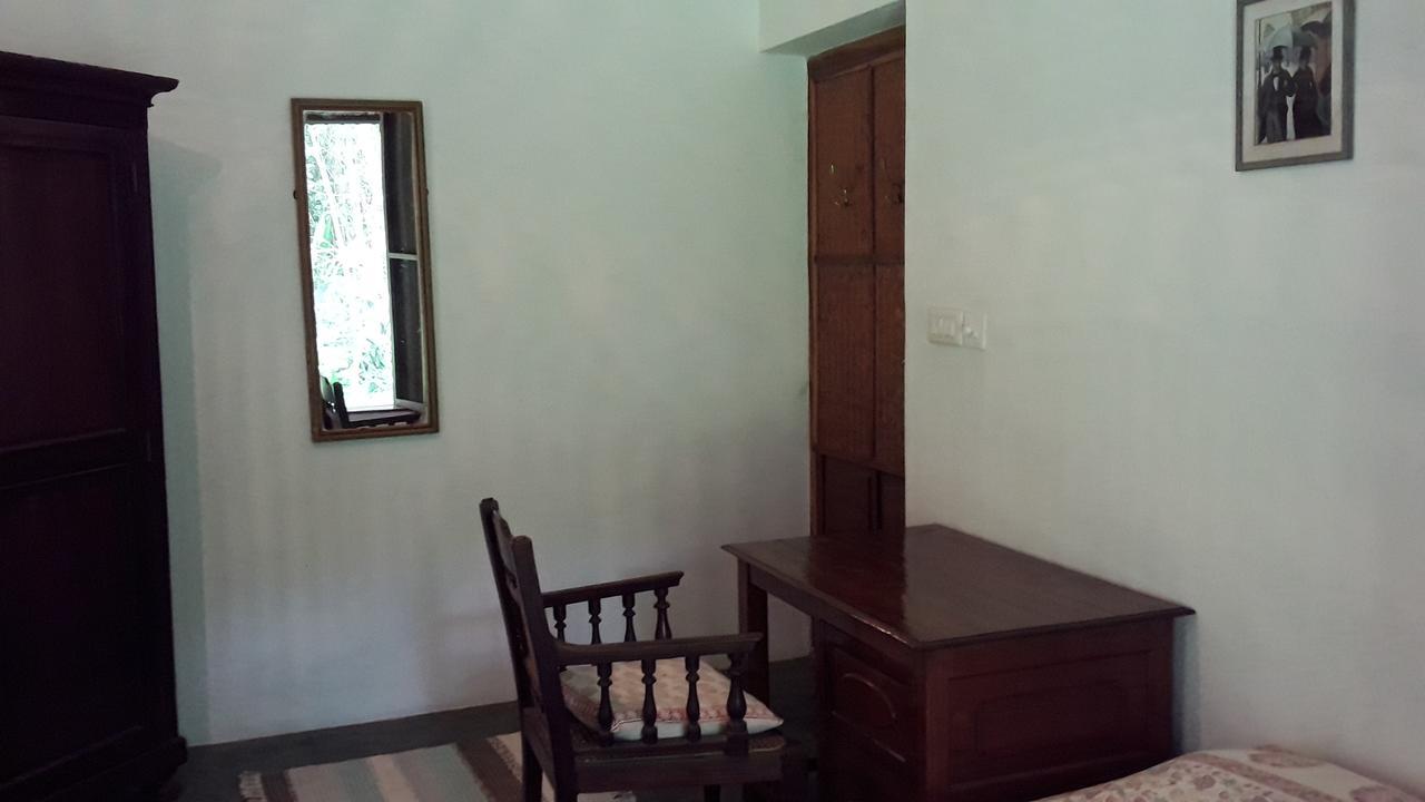 Isai Ambalam Guest House Пондичери Екстериор снимка