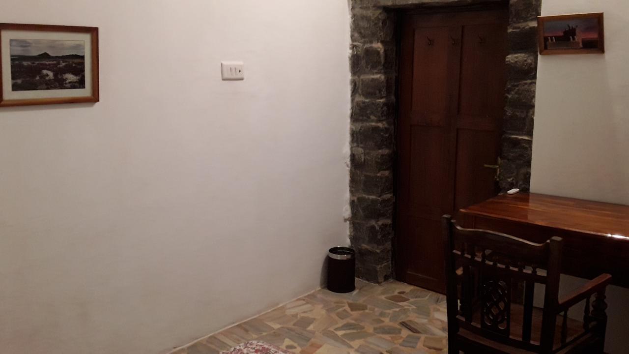 Isai Ambalam Guest House Пондичери Екстериор снимка