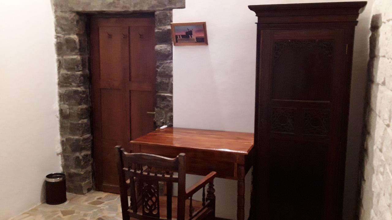 Isai Ambalam Guest House Пондичери Екстериор снимка