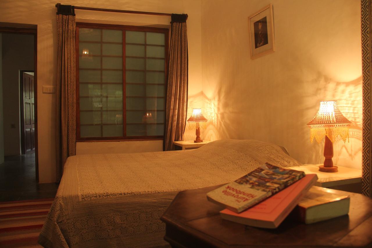 Isai Ambalam Guest House Пондичери Екстериор снимка
