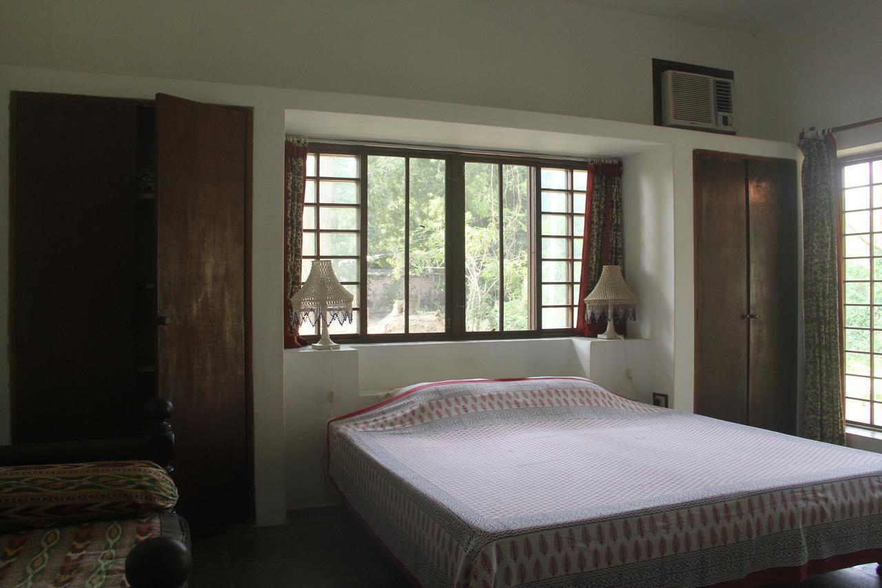 Isai Ambalam Guest House Пондичери Екстериор снимка
