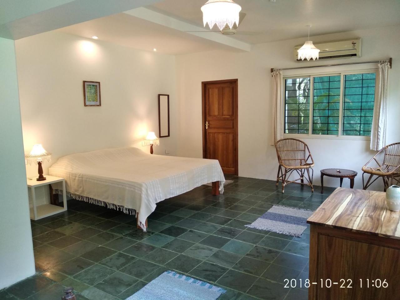 Isai Ambalam Guest House Пондичери Екстериор снимка