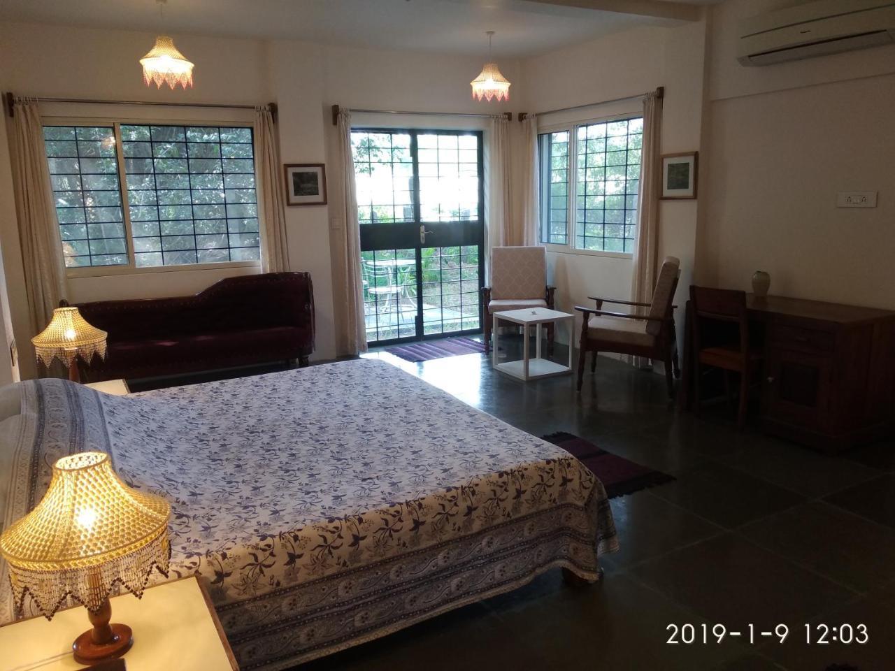 Isai Ambalam Guest House Пондичери Екстериор снимка